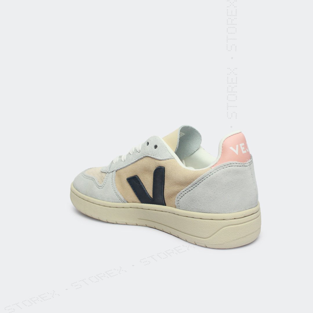 Veja-Suede-4-1.jpg